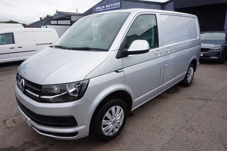 VOLKSWAGEN TRANSPORTER 2.0 TDI T32 BlueMotion Tech Trendline DSG FWD SWB Euro 6 (s/s) 5dr