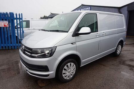 VOLKSWAGEN TRANSPORTER 2.0 TDI T32 BlueMotion Tech Trendline DSG FWD SWB Euro 6 (s/s) 5dr