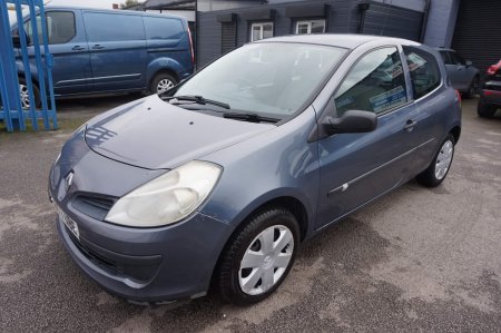 RENAULT CLIO 1.4 16v Expression 3dr